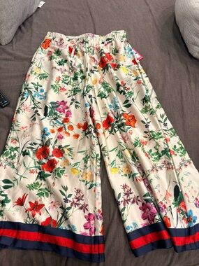 Vince Camuto Cream Floral Satin Wide-Leg Pants with Multicolor Print